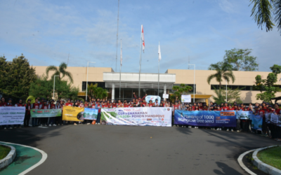 Satu Dekade Aksi Hijau: MM2100 Peduli Tanam 27.808 Mangrove dan Dukung Pendidikan di Muaragembong